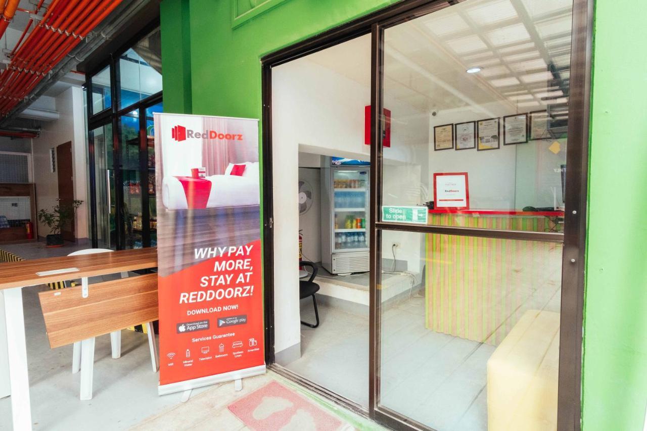 Reddoorz Plus @ It Park Себу Экстерьер фото